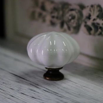 5PCS White Ceramic Vintage Cabinet Drawer Knob Door Handle Cupboard Drawer Locker Vintage Retro Furniture Kitchen Pull Handle
5PCS White Ceramic Vintage Cabinet Drawer Knob Door Handle Cupboard Drawer Locker Vintage Retro Furniture Kitchen Pull Handle