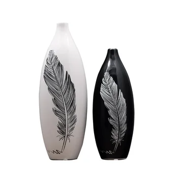 Simple modern Home accessories Decoration TV cabinet ceramics feather Black and white vase Decoration
Simple modern Home accessories Decoration TV cabinet ceramics feather Black and white vase Decoration