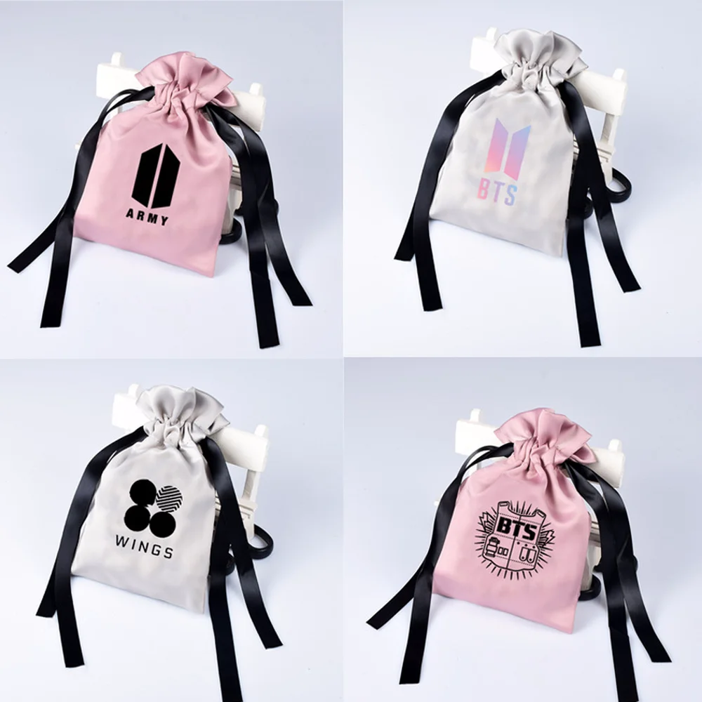 NEW KPOP BTS storage bag peripheral Korean cute canvas mini drawstring bundle pocket student jewelry bag
NEW KPOP BTS storage bag peripheral Korean cute canvas mini drawstring bundle pocket student jewelry bag