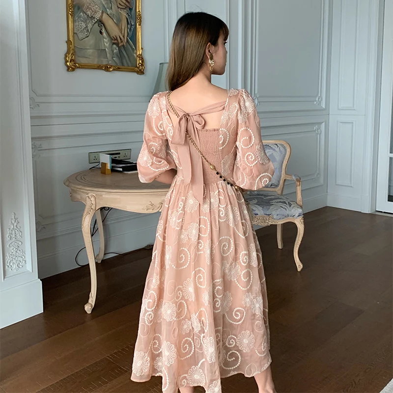 LYNETTE'S CHINOISERIE Summer Romantic French Vintage Slim Waist Exquisite Flower Embroidery Chiffon Dresses
LYNETTE'S CHINOISERIE Summer Romantic French Vintage Slim Waist Exquisite Flower Embroidery Chiffon Dresses