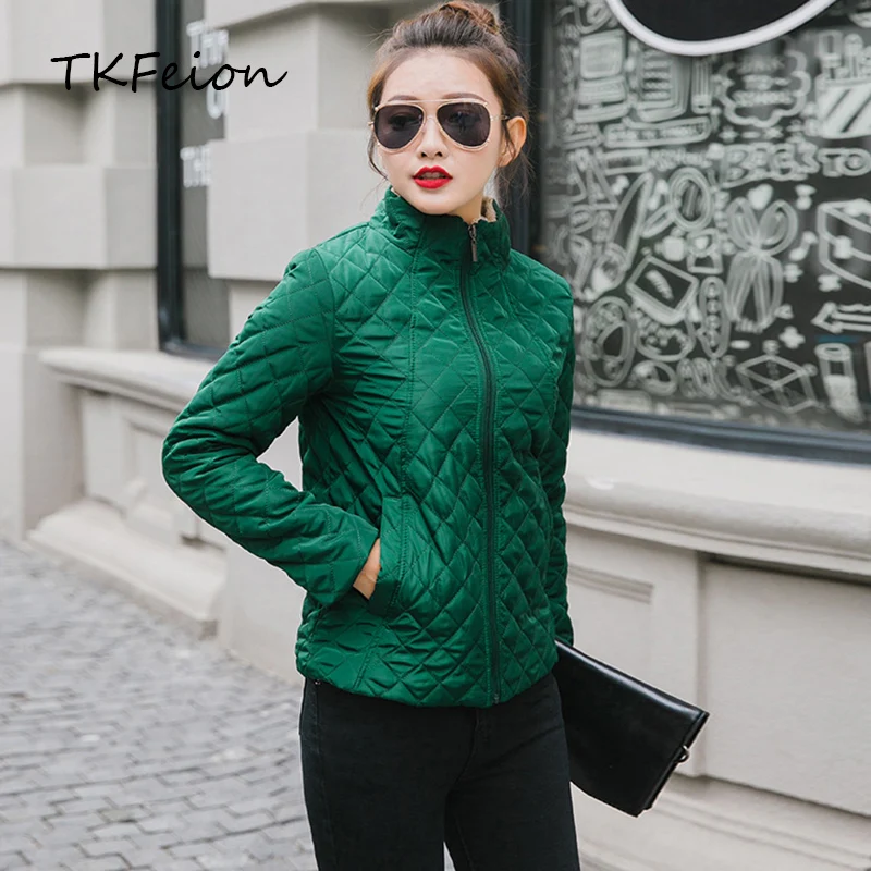 Women Winter/Spring/Autumn Jacket 2019 Newarrived Ladies Velvet Warm Cotton Parka Fashion Plaid Stand Collar Female Slim Coats
Women Winter/Spring/Autumn Jacket 2019 Newarrived Ladies Velvet Warm Cotton Parka Fashion Plaid Stand Collar Female Slim Coats