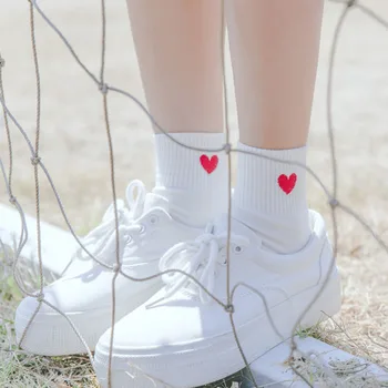 Japanese Kawaii Embroidery White Short Socks Cute Women Heart Shaped Envelope Patterned Cotton meias feminina
Japanese Kawaii Embroidery White Short Socks Cute Women Heart Shaped Envelope Patterned Cotton meias feminina