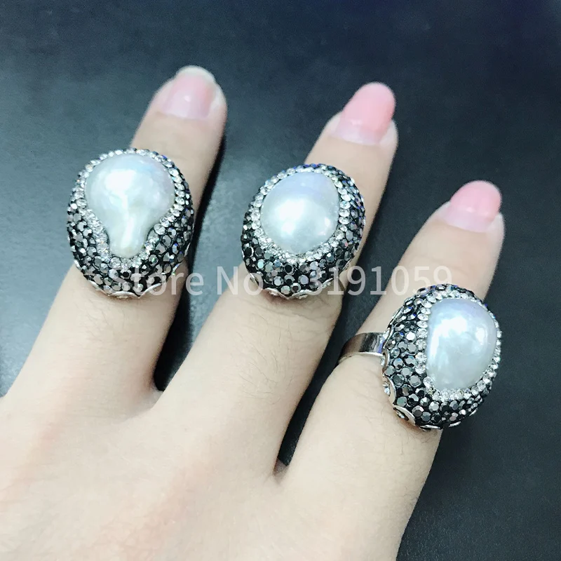 Natural freshwater pearls, stainless steel rings, retro national style, simple fashion accessories.
Natural freshwater pearls, stainless steel rings, retro national style, simple fashion accessories.