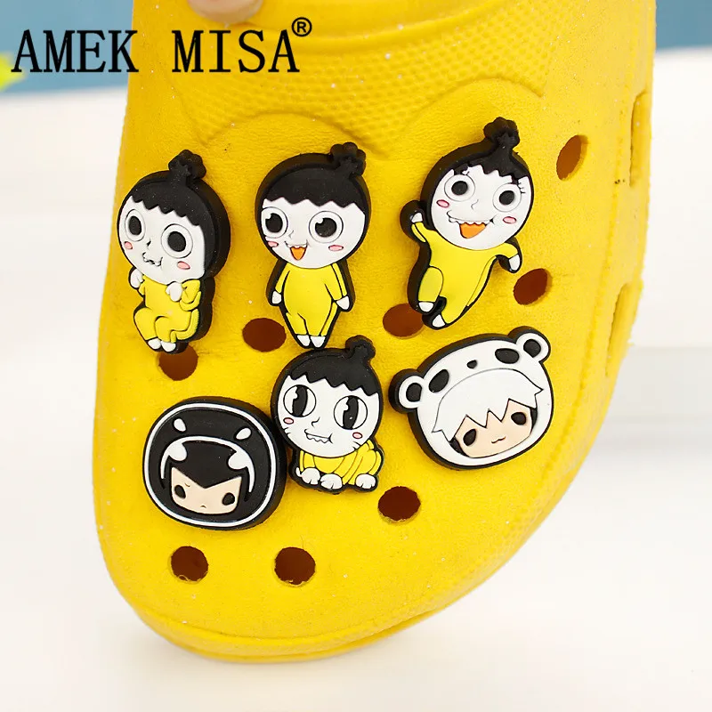 12 Pcs a Lot PVC Shoe Decoration Korean Anime Bunny Girl Charms Accessories for Kids Favor Kawaii Vute Xmas Gift Fit Bands/Croc
12 Pcs a Lot PVC Shoe Decoration Korean Anime Bunny Girl Charms Accessories for Kids Favor Kawaii Vute Xmas Gift Fit Bands/Croc