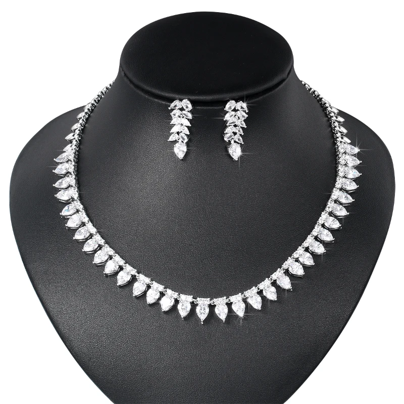 WEIMANJINGDIAN Surrounding Teardrop Cubic Zirconia Wedding Bridal Jewelry Set in Rhodium Silver Color Plated
WEIMANJINGDIAN Surrounding Teardrop Cubic Zirconia Wedding Bridal Jewelry Set in Rhodium Silver Color Plated