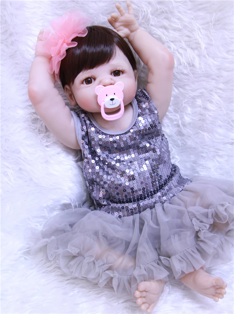 23inch Full silicone reborn baby dolls Toy Baby-Reborn lifelike toddler toys vinyl newborn bathe princess toddler Brinquedos toy
23inch Full silicone reborn baby dolls Toy Baby-Reborn lifelike toddler toys vinyl newborn bathe princess toddler Brinquedos toy