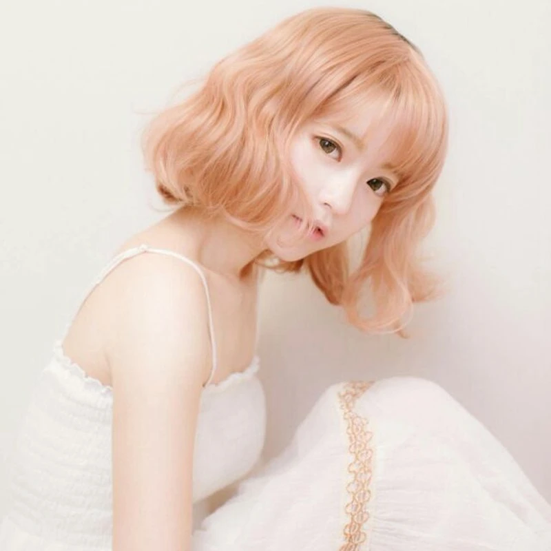 Harajuku Korean Women Fashion Style 30cm Short Curly Yurisa Cosplay Wigs For Female Fake Hair Air Bang Synthetic Hair Pink Gold