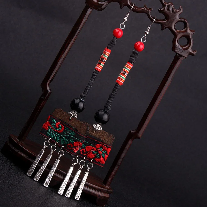 Chines Wind embroidery wood dangle earrings,fashion vintage dangle earrings,Tibetan Silver plated ethnic earrings
Chines Wind embroidery wood dangle earrings,fashion vintage dangle earrings,Tibetan Silver plated ethnic earrings