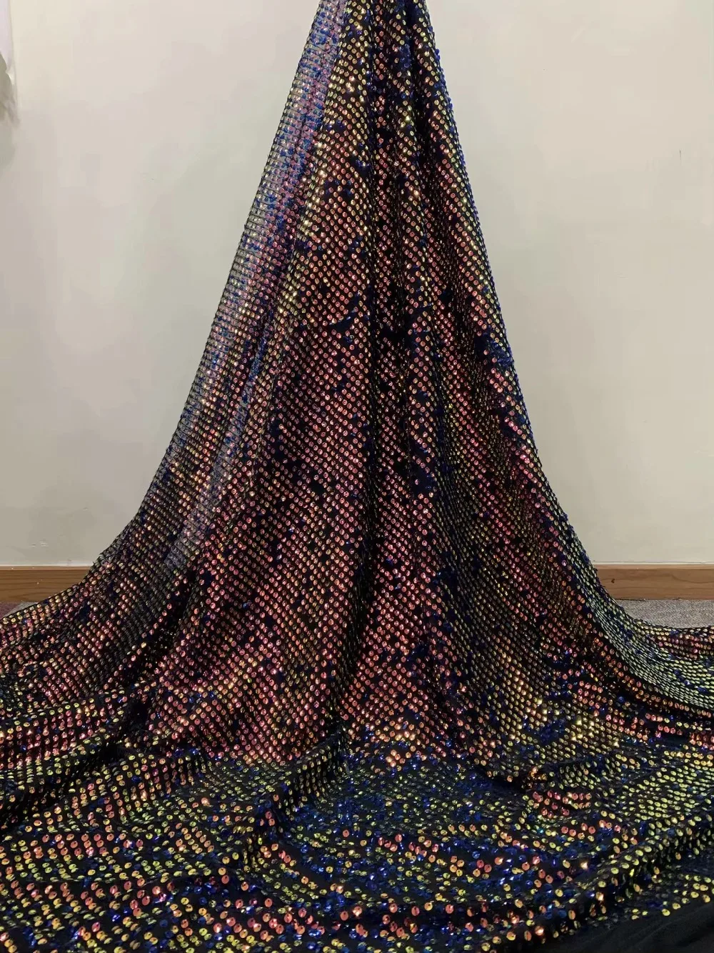 2019 New Designs High quality African Sequins Lace Fabric French Sequins Lace Tulle Fabric For Nigeria Dress
2019 New Designs High quality African Sequins Lace Fabric French Sequins Lace Tulle Fabric For Nigeria Dress