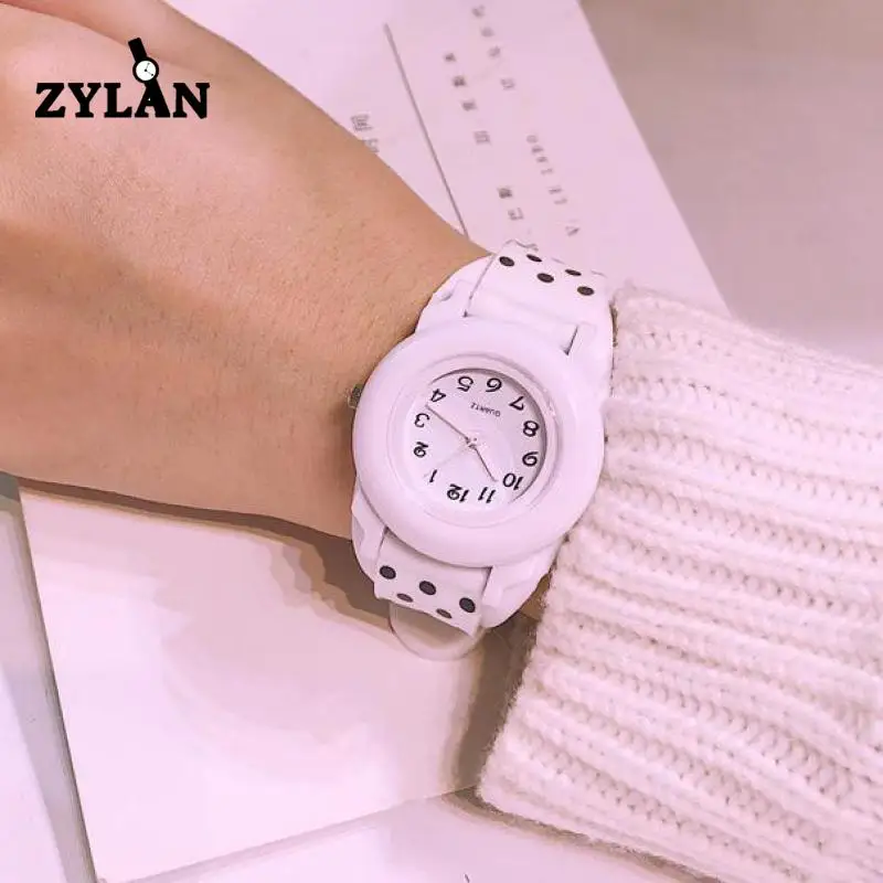ZYLAN Colorful Sweet Children's Quartz Watches Jelly Candy Silicone Girls Boys Casual Wristwatch Kids Student Women Watch Gift
ZYLAN Colorful Sweet Children's Quartz Watches Jelly Candy Silicone Girls Boys Casual Wristwatch Kids Student Women Watch Gift
