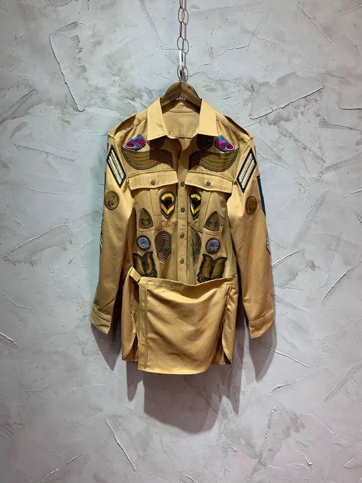 WD06417 Fashion Men's Shirts 2019 Runway Luxury famous Brand European Design party style Men's Clothing
WD06417 Fashion Men's Shirts 2019 Runway Luxury famous Brand European Design party style Men's Clothing