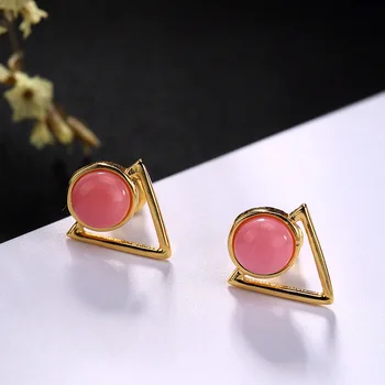Pure Silver Gilded Natural Queen Queen Shell Geometric Nail, Sweet Temperament, All Kinds Of Ear Accessories Wholesale
Pure Silver Gilded Natural Queen Queen Shell Geometric Nail, Sweet Temperament, All Kinds Of Ear Accessories Wholesale