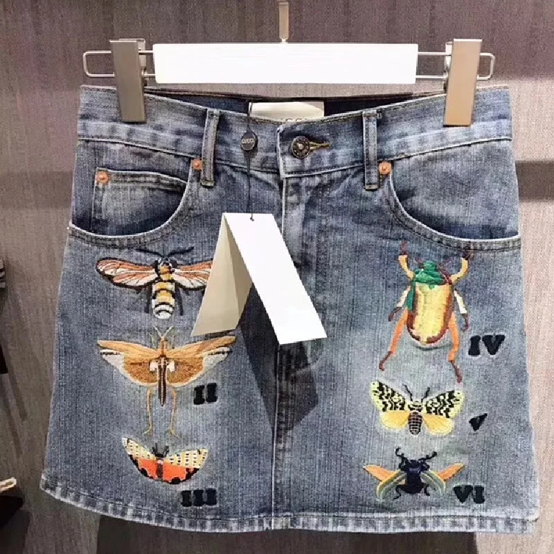Insect Embroidery High Waist Denim Skirts Womens 2018 Summer Runway Packet Short Mini Jeans Skirt Button Casual Skirt L04068
Insect Embroidery High Waist Denim Skirts Womens 2018 Summer Runway Packet Short Mini Jeans Skirt Button Casual Skirt L04068