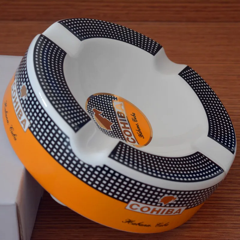 good quality nice COHIBA High-definition fashion Middle Size 4 Holder Bone China Ceramic Round Cigar Ashtray
good quality nice COHIBA High-definition fashion Middle Size 4 Holder Bone China Ceramic Round Cigar Ashtray