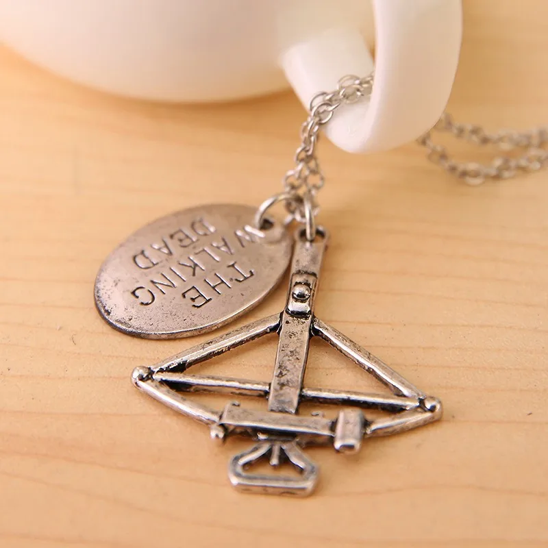 The Walking Dead Daryl Jewelry Alloy Crossbow And Tag Charm Pendant Necklace