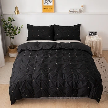 European Style Bedding Set Polyester Sanding Plaid Dotted Duvet Cover Set King/Queen Size Solid Bed Linens Bedclothes
European Style Bedding Set Polyester Sanding Plaid Dotted Duvet Cover Set King/Queen Size Solid Bed Linens Bedclothes