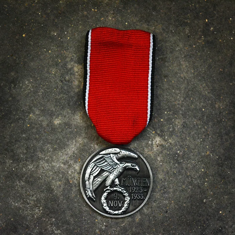 WWII German iron cross badge the medal of blood in the beer tavern of weimar republic of Prussia drop shipping
WWII German iron cross badge the medal of blood in the beer tavern of weimar republic of Prussia drop shipping