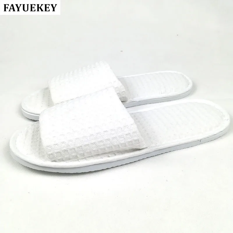 Оптовая продажа, 5 пар/партия, товары для гостиничного клуба FAYUEKEY, не одноразовые гостевые Тапочки с открытым носком тапки для дома помещений
Оптовая продажа, 5 пар/партия, товары для гостиничного клуба FAYUEKEY, не одноразовые гостевые Тапочки с открытым носком тапки для дома помещений