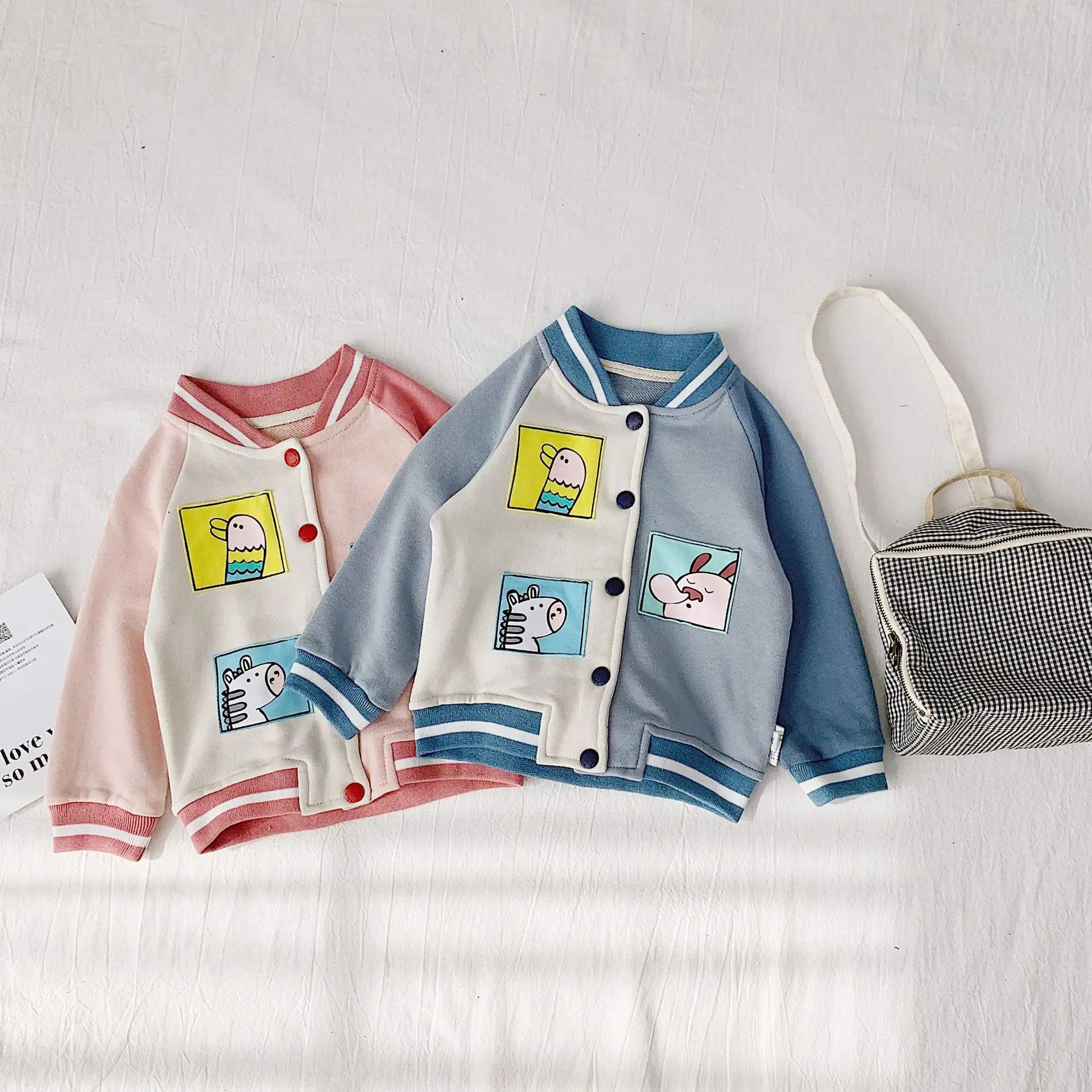 Autumn kids cartoon printing fashion color matching baseball jackets boys girls casual coats outwear
Autumn kids cartoon printing fashion color matching baseball jackets boys girls casual coats outwear