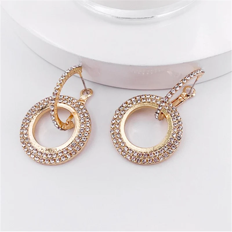 Hot Sale Round Earrings Fashion Dangle Drop Earrings For Women Jewelry Statement Rhinestone Earings Brincos Wedding Earrings
Hot Sale Round Earrings Fashion Dangle Drop Earrings For Women Jewelry Statement Rhinestone Earings Brincos Wedding Earrings