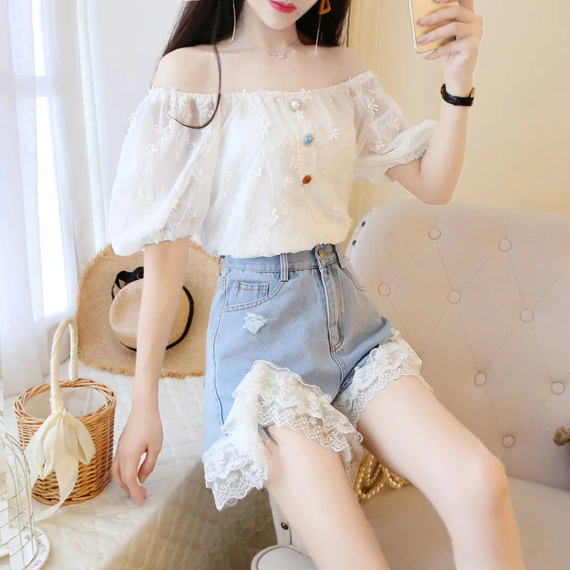 Summer Chic Womens Short Two Piece Suit Sexy Slash Neck Tops + Lace Patchwork Mini Denim Pants Female Summer Clothes Sets
Summer Chic Womens Short Two Piece Suit Sexy Slash Neck Tops + Lace Patchwork Mini Denim Pants Female Summer Clothes Sets