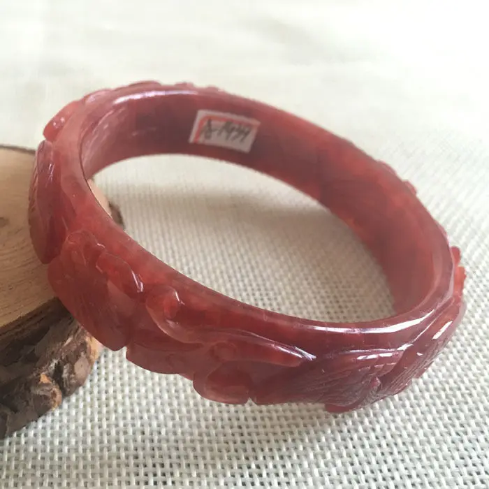 A-1439 Chinese Beautiful Hand-carved Red Jadeite Jade Gems Bangle Bracelet 61mm 28% 10.13
A-1439 Chinese Beautiful Hand-carved Red Jadeite Jade Gems Bangle Bracelet 61mm 28% 10.13