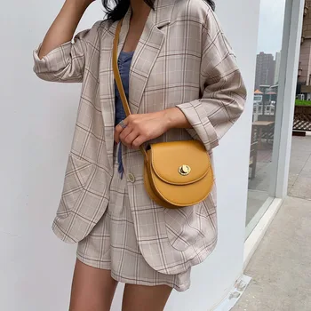 Chic Women Single Shoulder Crossbody Bag All-match Flap 2019 Ladies Lock Package Female Small Saddle Bag Party Clutch and Purse
Chic Women Single Shoulder Crossbody Bag All-match Flap 2019 Ladies Lock Package Female Small Saddle Bag Party Clutch and Purse