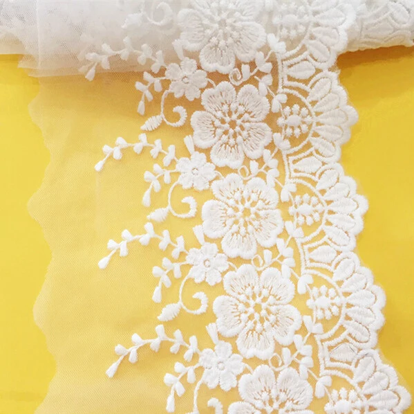 5 yards/lot width 11CM 4.33" white/beige mesh embroidered lace trim fabric for dress/skirt clothing 1049899L4K662
5 yards/lot width 11CM 4.33" white/beige mesh embroidered lace trim fabric for dress/skirt clothing 1049899L4K662