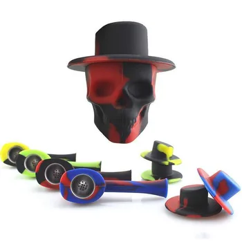 Euramerican popular smoking pipes 4 colors camouflage skull silicone tobacco pipe portable cigarette holder smoking set man gift
Euramerican popular smoking pipes 4 colors camouflage skull silicone tobacco pipe portable cigarette holder smoking set man gift