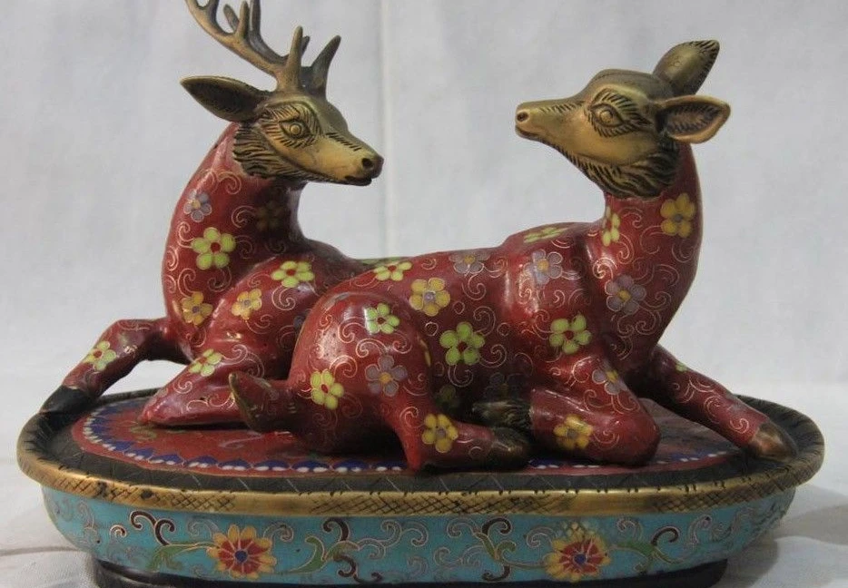 Chinese Pure Bronze Wire Inlay Cloisonne Enamel Red Sika Deer salver tray Statue
Chinese Pure Bronze Wire Inlay Cloisonne Enamel Red Sika Deer salver tray Statue