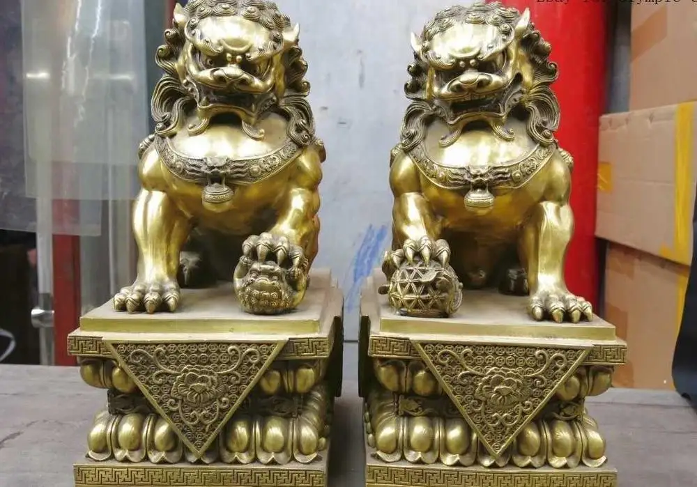 17' Chinese brass copper Feng Shui pair of Foo Dogs Lions Sculpture Statues
17' Chinese brass copper Feng Shui pair of Foo Dogs Lions Sculpture Statues