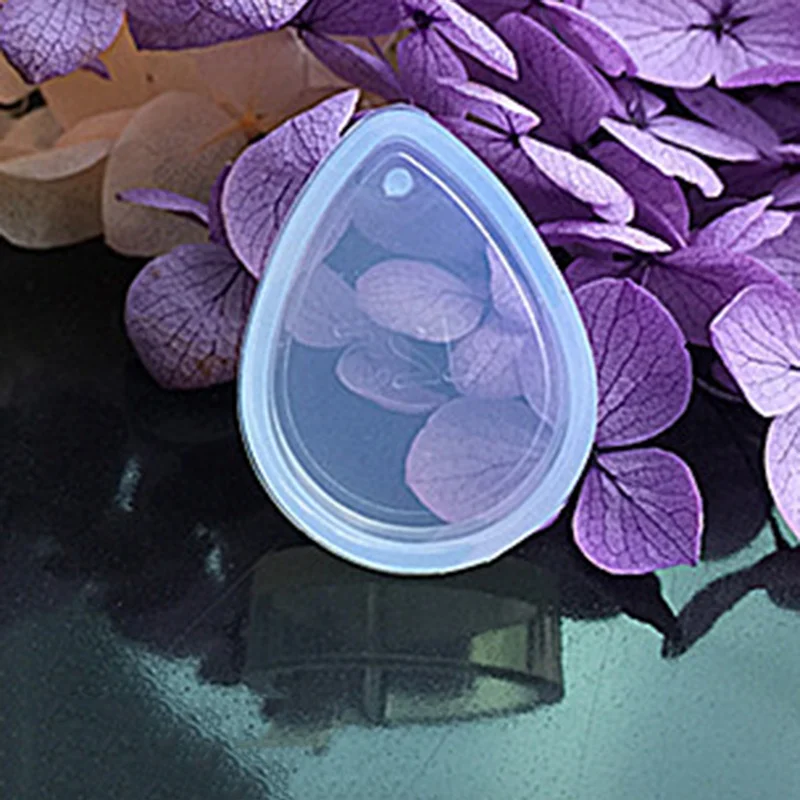 1pc Pendant Silicone Mold Resin Liquid Silicone Mould Handmade Tool Epoxy Resin Molds DIY Intersperse Decorate Making Jewelry
1pc Pendant Silicone Mold Resin Liquid Silicone Mould Handmade Tool Epoxy Resin Molds DIY Intersperse Decorate Making Jewelry