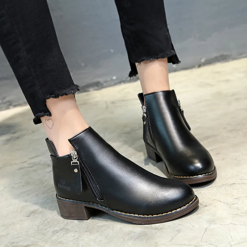 YOUYEDIAN Women Boots 2018 Leather Ankle Boots For Women Zippper Casual Female Shoes Black Winter Boots Women Bottes Femme
YOUYEDIAN Women Boots 2018 Leather Ankle Boots For Women Zippper Casual Female Shoes Black Winter Boots Women Bottes Femme