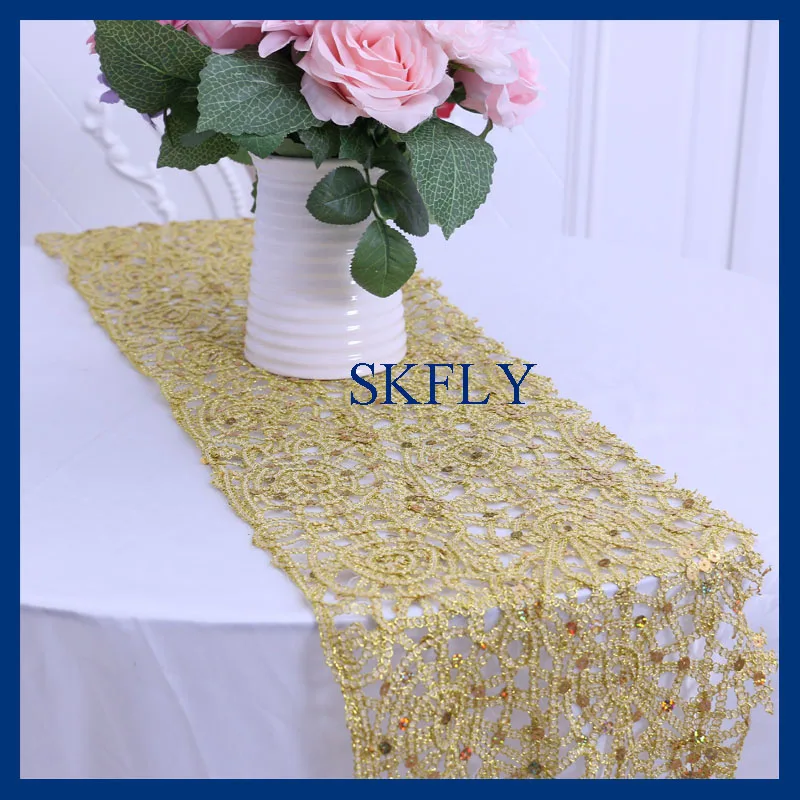 RU019A Elegant new pattern wedding bright gold emboridery lace sequin table runner
RU019A Elegant new pattern wedding bright gold emboridery lace sequin table runner