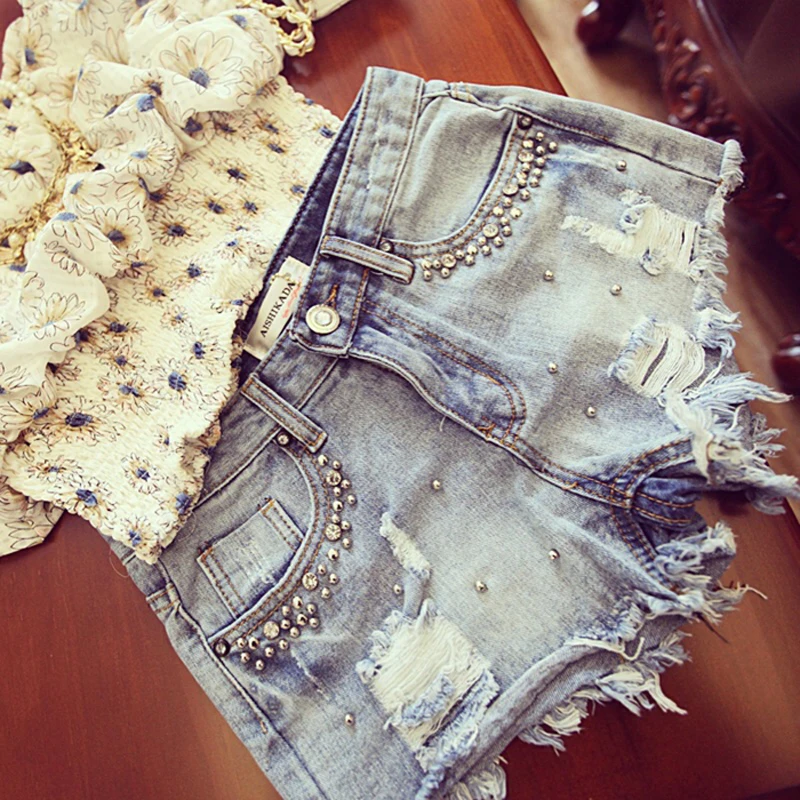 2018 summer women Diamond Beading denim shorts 2018 ladies jeans shorts mori girl hot shorts Short Feminino B162
2018 summer women Diamond Beading denim shorts 2018 ladies jeans shorts mori girl hot shorts Short Feminino B162
