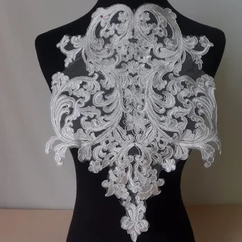 One Piece 37*25CM Vintage Elegant Embroidery White Mesh Large Neckline Lace Collar DIY Sewing Accessories
One Piece 37*25CM Vintage Elegant Embroidery White Mesh Large Neckline Lace Collar DIY Sewing Accessories