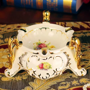 A large French American pull Retro Modern living room decoration style ceramic table ashtray ashtray
A large French American pull Retro Modern living room decoration style ceramic table ashtray ashtray