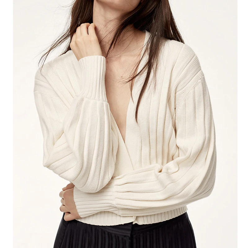 Casual Women Spring Knit Sweater Coat Female Lantern Sleeve Button Black Autumn Cardigans Korean Style Ladies Knitwear Jacket
Casual Women Spring Knit Sweater Coat Female Lantern Sleeve Button Black Autumn Cardigans Korean Style Ladies Knitwear Jacket