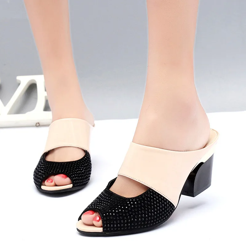 2019 Fashion Women Summer Patent Leather Sandals Sexy Peep Toe Cut Out High Heels Flip Flops Female Party Shoes
2019 Fashion Women Summer Patent Leather Sandals Sexy Peep Toe Cut Out High Heels Flip Flops Female Party Shoes