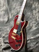 custom shop. red color standard custom electric guitar.Custom Chibson gitaar.Golden hardware guitarra.musical instruments.
custom shop. red color standard custom electric guitar.Custom Chibson gitaar.Golden hardware guitarra.musical instruments.