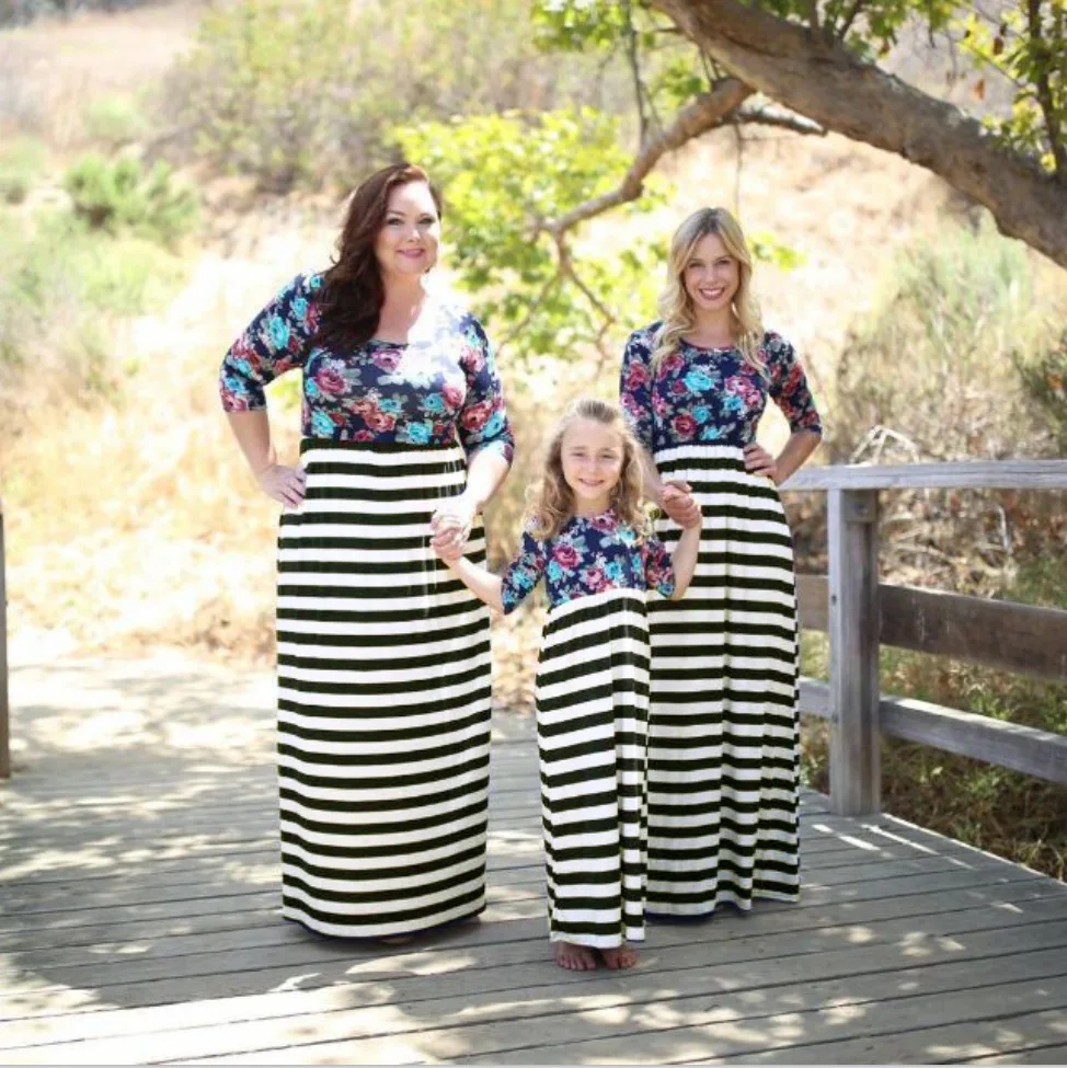 2019 New Matching Mum and Daughter Clothes Mommy and Me Long-sleeved Printing Black and White Striped Dress Plus Size
2019 New Matching Mum and Daughter Clothes Mommy and Me Long-sleeved Printing Black and White Striped Dress Plus Size