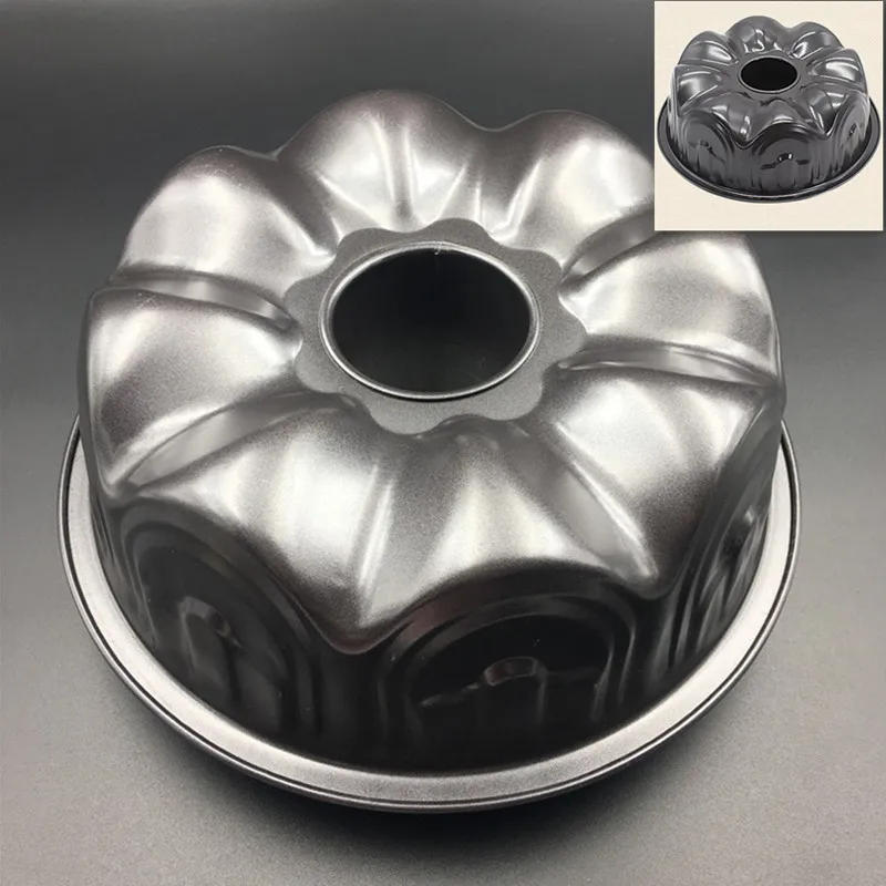 Crown hollow cake mold Carbon steel Qi wind hollow non-stick cake mold DIY baking pan
Crown hollow cake mold Carbon steel Qi wind hollow non-stick cake mold DIY baking pan