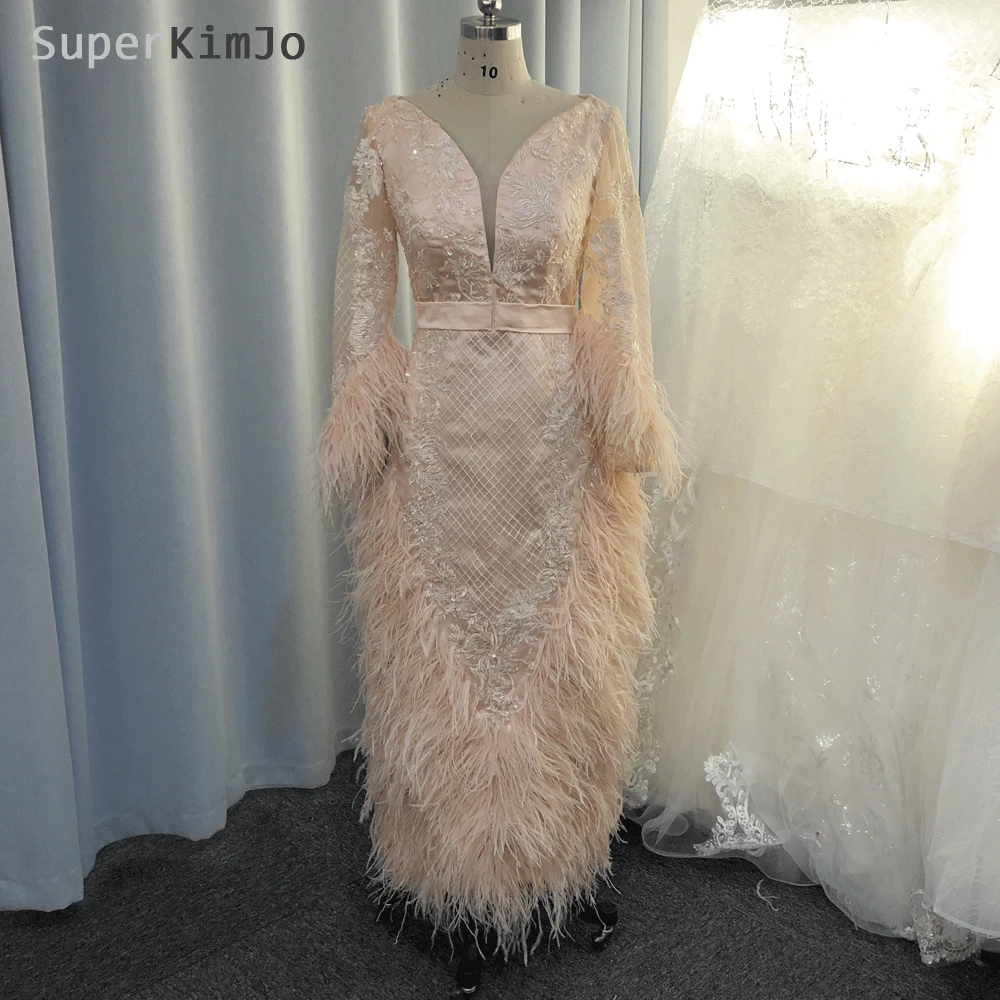 SuperKimJo Feather Evening Dresses 2019 Long Sleeve Tea Length Peach Lace Applique Crystal Evening Gown Robe De Soiree
SuperKimJo Feather Evening Dresses 2019 Long Sleeve Tea Length Peach Lace Applique Crystal Evening Gown Robe De Soiree