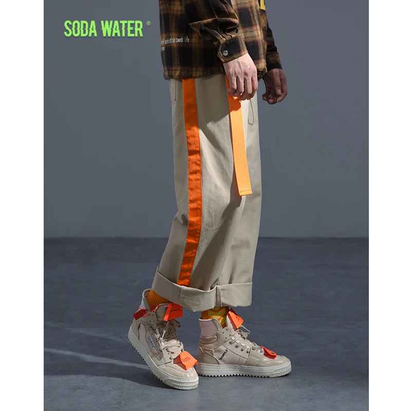 SODA WATER Streetwear Men Side Tape Loose Wide Leg Pants Mens Hip Hop Casual High Waist Harem Pants Striped Cargo Pants 8863W
SODA WATER Streetwear Men Side Tape Loose Wide Leg Pants Mens Hip Hop Casual High Waist Harem Pants Striped Cargo Pants 8863W