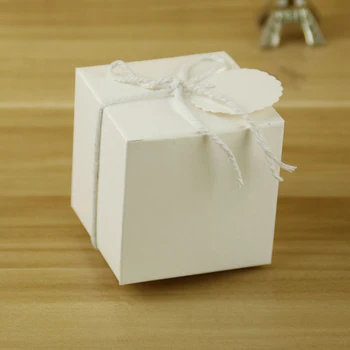 50PCS Kraft Paper Square Candy Boxes 5*5*5cm Wedding Party Gift Favor String Tags Box Paepr Card Board Box Holder Candy Boxes
50PCS Kraft Paper Square Candy Boxes 5*5*5cm Wedding Party Gift Favor String Tags Box Paepr Card Board Box Holder Candy Boxes