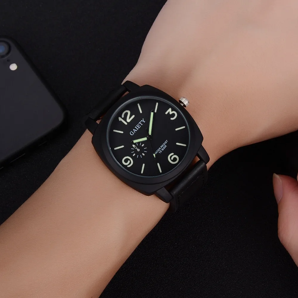 Men's watch Couple Leather Band Analog Quartz Round Business Wrist Watch Man watches mens watches top brand luxury Clock A4
Men's watch Couple Leather Band Analog Quartz Round Business Wrist Watch Man watches mens watches top brand luxury Clock A4