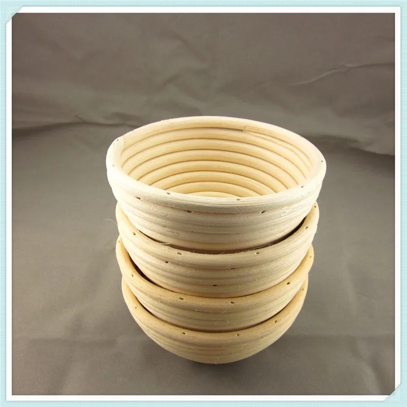 2 шт. 13x6 см Banneton Brotform маленькая круглая корзина для хлеба с дозатором бесплатно P & P
2 шт. 13x6 см Banneton Brotform маленькая круглая корзина для хлеба с дозатором бесплатно P & P