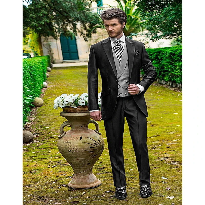 2022 New 3Pieces Charcoal Wedding Men Suits Peaked Lapel Blazer Trousers Italian Grooms Tuxedos Best Men Suit(Jacket+Pants+Vest)
2022 New 3Pieces Charcoal Wedding Men Suits Peaked Lapel Blazer Trousers Italian Grooms Tuxedos Best Men Suit(Jacket+Pants+Vest)