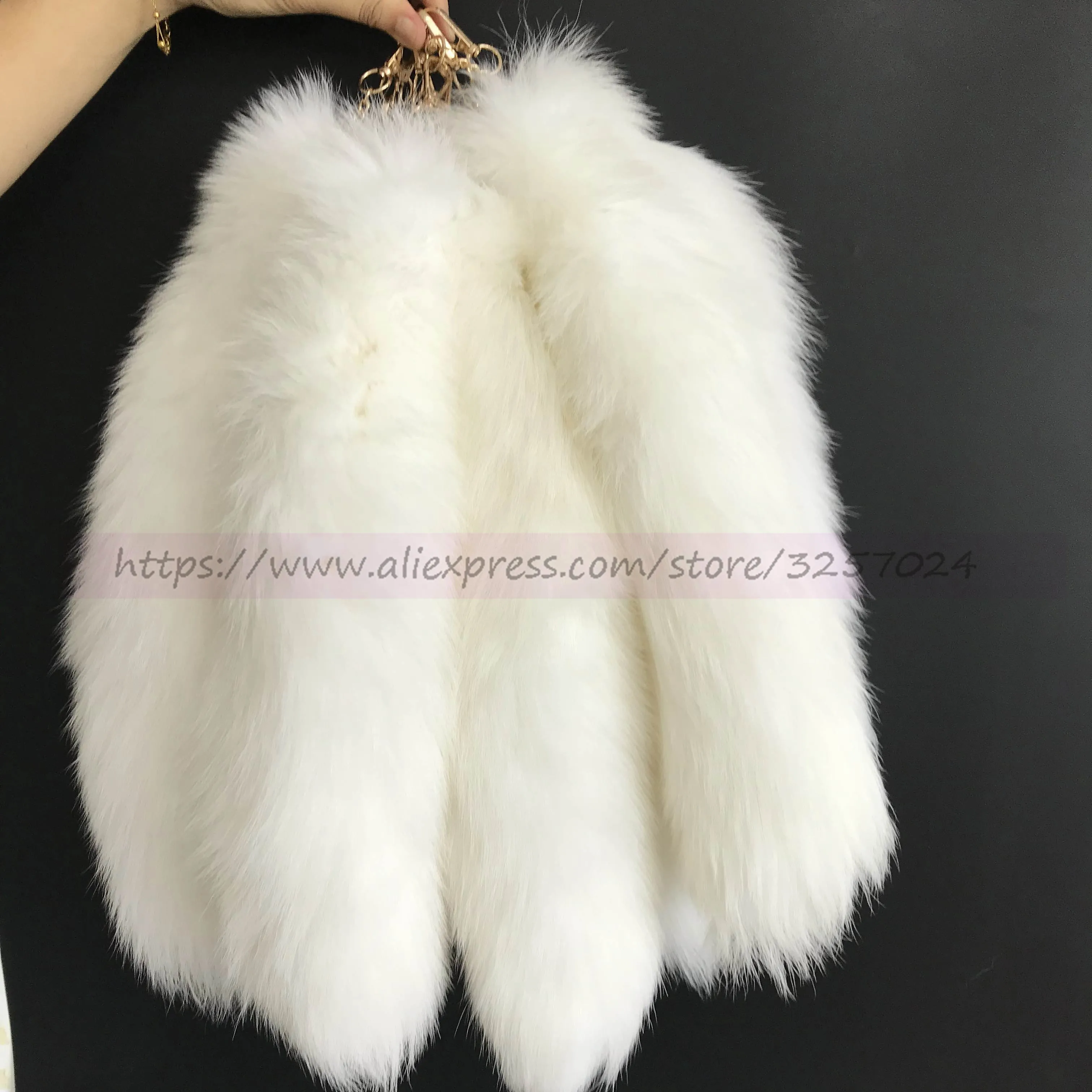 1 Lot White Tail Real Fox Fur 20cm Tail Keyring Bag Keychain Charm Soft Fluffy Keyring Pendan Accessories
1 Lot White Tail Real Fox Fur 20cm Tail Keyring Bag Keychain Charm Soft Fluffy Keyring Pendan Accessories