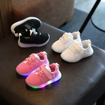 2017 new children's shoes for boys and girls sports shoes LED light emitting breathable baby casual shoes size 21-30
2017 new children's shoes for boys and girls sports shoes LED light emitting breathable baby casual shoes size 21-30